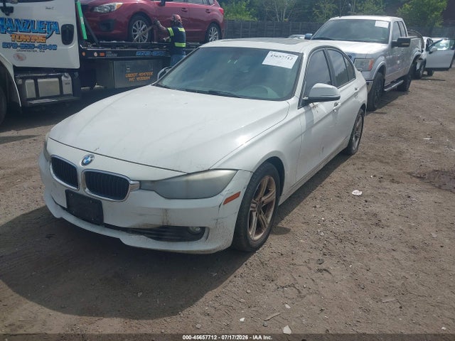 45657712 :رقم المزاد ، WBA3B5C5XDF592387 vin ، 2013 Bmw 328i Xdrive مزاد بيع