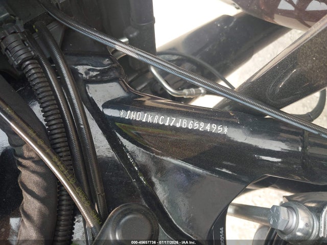 1HD1KRC17JB652495 Harley-Davidson Flhxs Street Glide Special