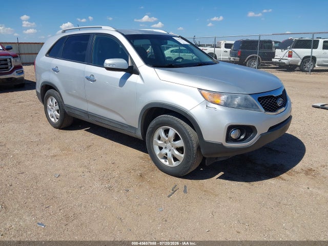 2011 Kia Sorento Lx მანქანა იყიდება აუქციონზე, vin: 5XYKT3A12BG140069, აუქციონის ნომერი: 45657888