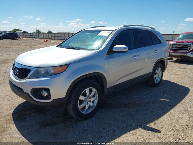 2011 Kia Sorento Lx მანქანა იყიდება აუქციონზე, vin: 5XYKT3A12BG140069, აუქციონის ნომერი: 45657888