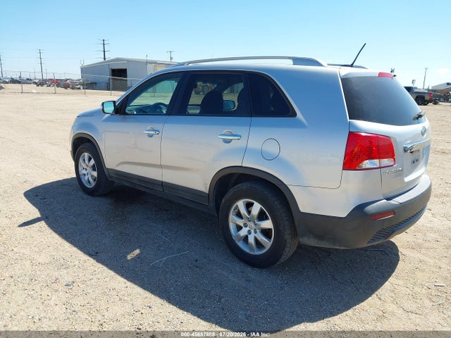 2011 Kia Sorento Lx მანქანა იყიდება აუქციონზე, vin: 5XYKT3A12BG140069, აუქციონის ნომერი: 45657888