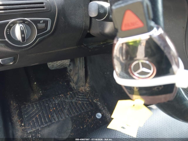 45657897 :رقم المزاد ، WDC0G4KB3JV102053 vin ، 2018 Mercedes-benz Glc 300 4matic مزاد بيع