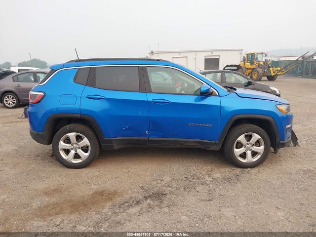 45657907 :رقم المزاد ، 3C4NJDBB0JT485298 vin ، 2018 Jeep Compass Latitude 4x4 مزاد بيع