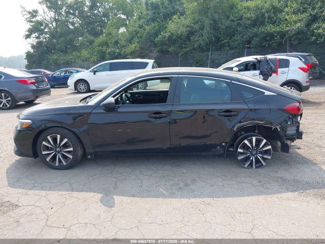 Продажа на аукционе авто 2024 Honda Civic Ex-l, vin: 19XFL1H70RE010136, номер лота: 45657919