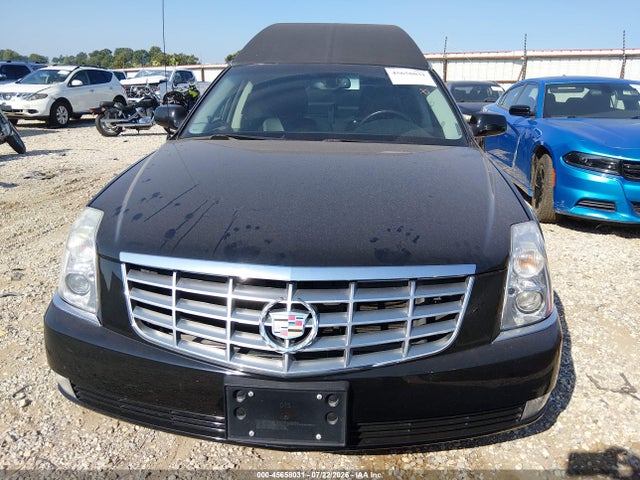 45658031 :رقم المزاد ، 1GE7K9C60BU600498 vin ، 2011 Cadillac Dts Professional Limousine مزاد بيع