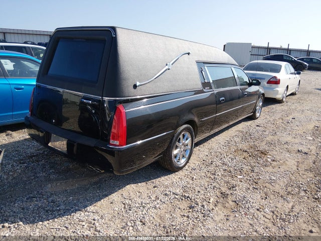 45658031 :رقم المزاد ، 1GE7K9C60BU600498 vin ، 2011 Cadillac Dts Professional Limousine مزاد بيع