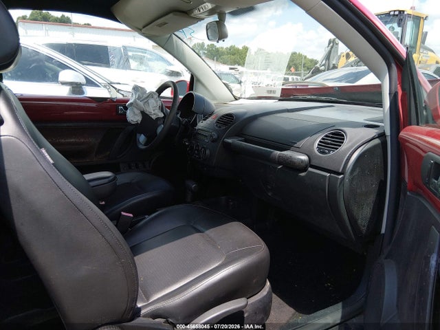 45658045 :رقم المزاد ، 3VWPF31Y38M400465 vin ، 2008 Volkswagen New Beetle S مزاد بيع