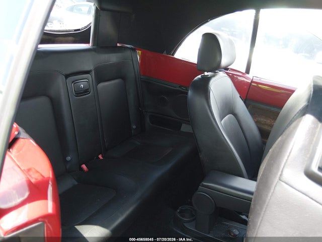 45658045 :رقم المزاد ، 3VWPF31Y38M400465 vin ، 2008 Volkswagen New Beetle S مزاد بيع
