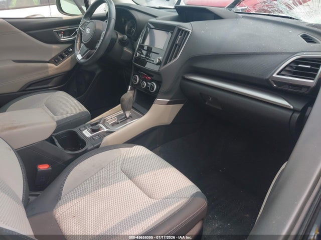 45658095 :رقم المزاد ، JF2SKAGC6KH588565 vin ، 2019 Subaru Forester Premium مزاد بيع
