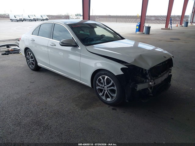 Mercedes-Benz C 300 2016 55SWF4JBXGU139806 zdjęcie główne