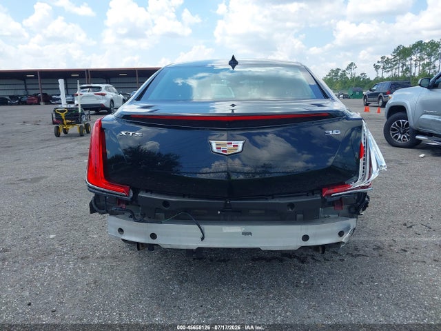 45658126 :رقم المزاد ، 2G61M5S33J9128143 vin ، 2018 Cadillac Xts Luxury مزاد بيع