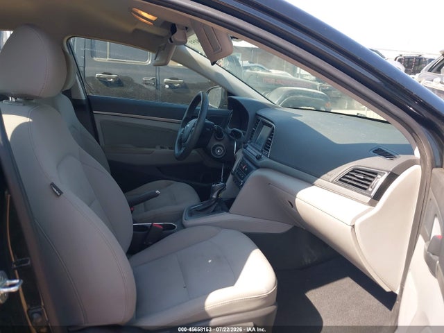Продаж на аукціоні авто 2018 Hyundai Elantra Sel, vin: 5NPD84LFXJH232384, номер лоту: 45658153
