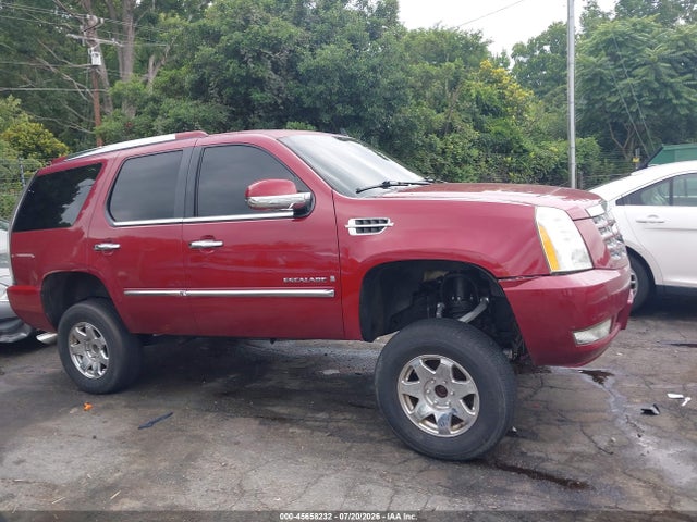 Продажа на аукционе авто 2008 Cadillac Escalade, vin: 1GYFK638X8R269648, номер лота: 45658232