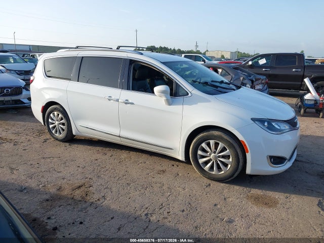 Aukcja sprzedaży 2019 Chrysler Pacifica Touring L, vin: 2C4RC1BG4KR730484, numer aukcji: 45658376