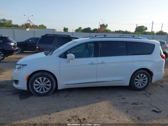 Aukcja sprzedaży 2019 Chrysler Pacifica Touring L, vin: 2C4RC1BG4KR730484, numer aukcji: 45658376