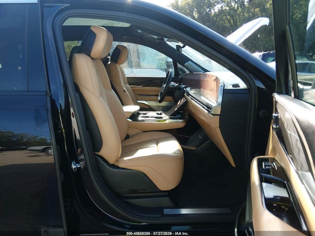Продаж на аукціоні авто 2025 Cadillac Escalade Iq Luxury 2 Awd, vin: 1GYTEDKLXSU101789, номер лоту: 45658388
