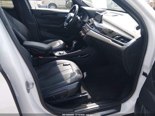 45658469 :رقم المزاد ، WBXHT3C39GP882484 vin ، 2016 Bmw X1 Xdrive28i مزاد بيع