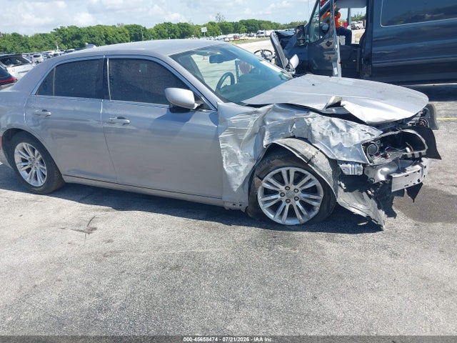 Aukcja sprzedaży 2017 Chrysler 300 Limited, vin: 2C3CCAAG8HH512025, numer aukcji: 45658474