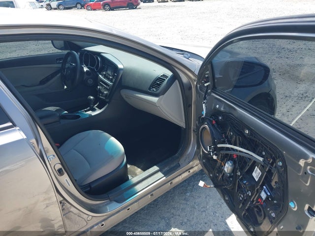 Auction sale of the 2015 Kia Optima Lx, vin: 5XXGM4A75FG371359, lot number: 45658509