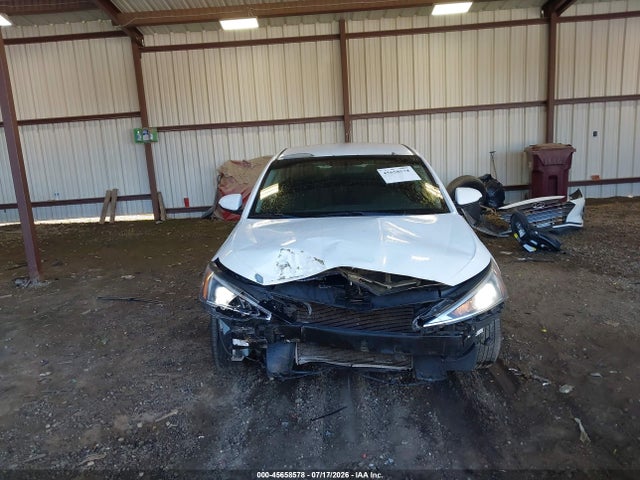 5NPD74LF8KH439733 Hyundai ELANTRA SE
