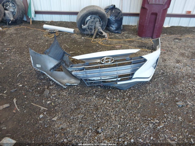 5NPD74LF8KH439733 Hyundai ELANTRA SE