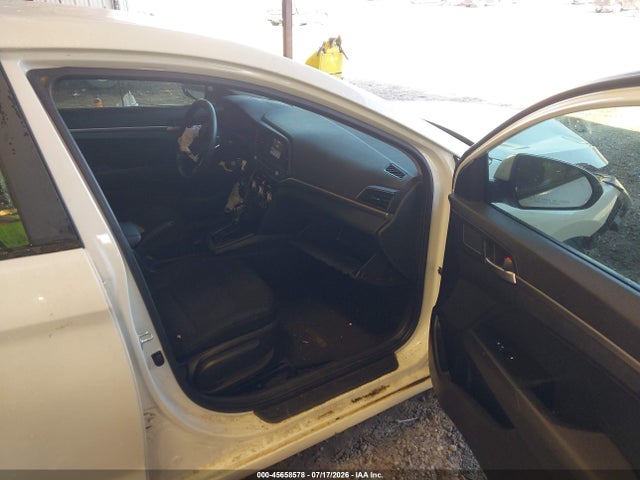 5NPD74LF8KH439733 Hyundai ELANTRA SE