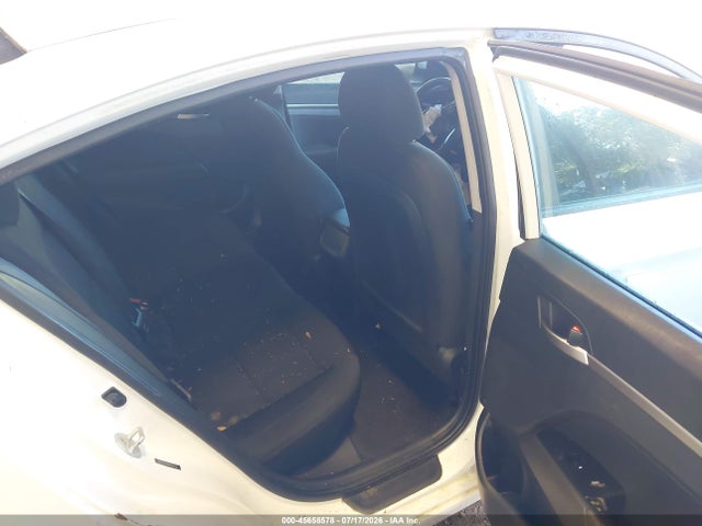 5NPD74LF8KH439733 Hyundai ELANTRA SE