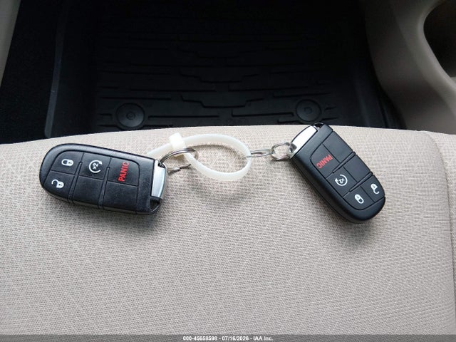 Продаж на аукціоні авто 2019 Jeep Grand Cherokee Laredo E 4x4, vin: 1C4RJFAG3KC754160, номер лоту: 45658598