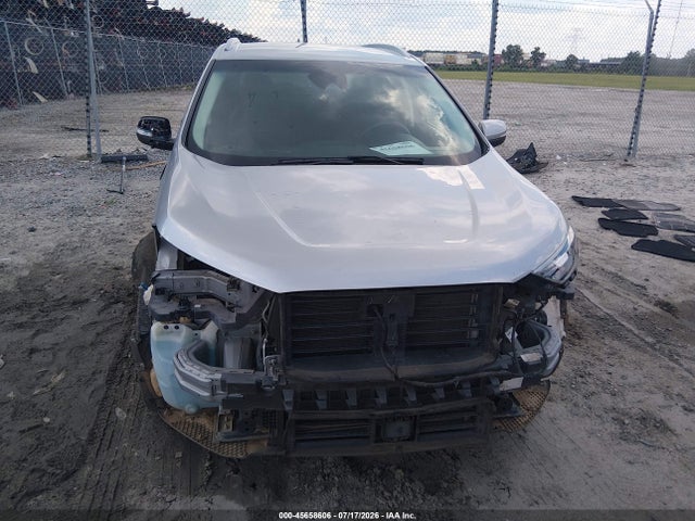 2FMPK3K94LBB10408 Ford Edge Titanium