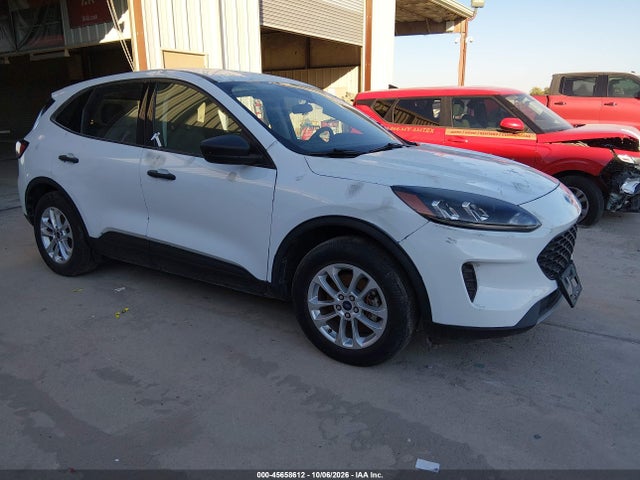 45658612 :رقم المزاد ، 1FMCU0F63NUB19749 vin ، 2022 Ford Escape S مزاد بيع