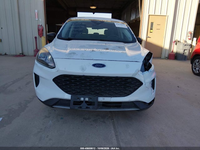 45658612 :رقم المزاد ، 1FMCU0F63NUB19749 vin ، 2022 Ford Escape S مزاد بيع