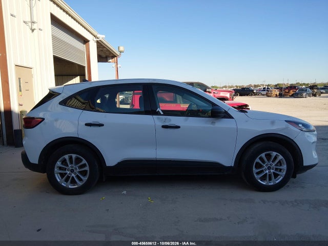 45658612 :رقم المزاد ، 1FMCU0F63NUB19749 vin ، 2022 Ford Escape S مزاد بيع