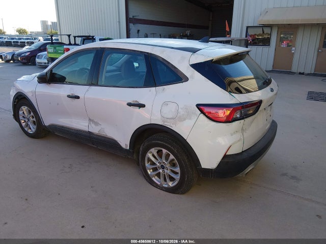 45658612 :رقم المزاد ، 1FMCU0F63NUB19749 vin ، 2022 Ford Escape S مزاد بيع