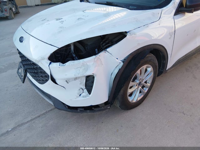 45658612 :رقم المزاد ، 1FMCU0F63NUB19749 vin ، 2022 Ford Escape S مزاد بيع