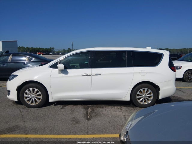 Продажа на аукционе авто 2018 Chrysler Pacifica Touring Plus, vin: 2C4RC1FG8JR280072, номер лота: 45658643