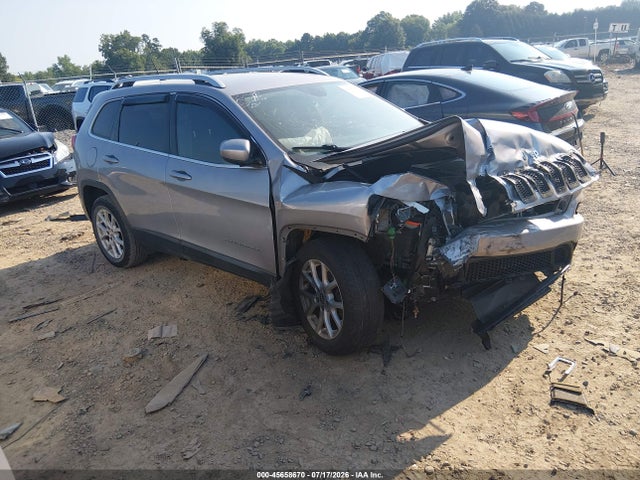 45658670 :رقم المزاد ، 1C4PJLCB4JD531528 vin ، 2018 Jeep Cherokee Latitude Fwd مزاد بيع