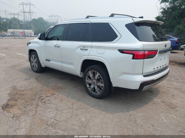 Toyota Sequoia Capstone 2023 7SVAAABA9PX018761 Image 3