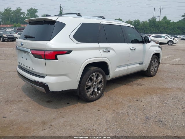 Toyota Sequoia Capstone 2023 7SVAAABA9PX018761 Image 4