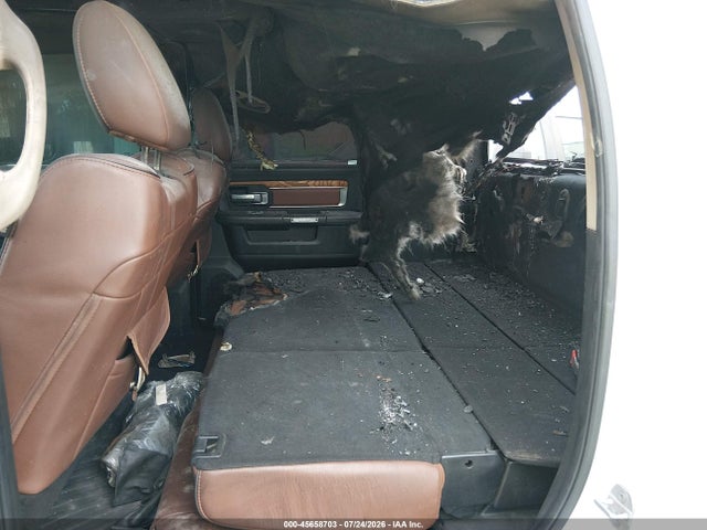 45658703 :رقم المزاد ، 3C63RRNL2DG583156 vin ، 2013 Ram 3500 Laramie Longhorn مزاد بيع