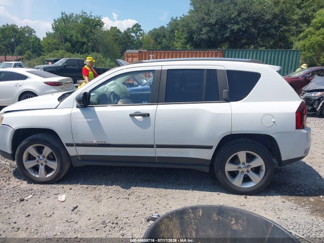 2014 Jeep Compass Sport მანქანა იყიდება აუქციონზე, vin: 1C4NJCBB3ED722114, აუქციონის ნომერი: 45658716