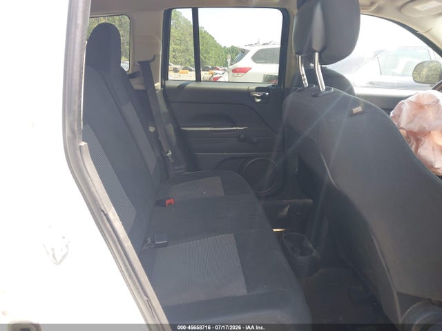 2014 Jeep Compass Sport მანქანა იყიდება აუქციონზე, vin: 1C4NJCBB3ED722114, აუქციონის ნომერი: 45658716