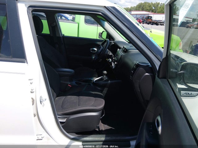 Продаж на аукціоні авто 2015 Kia Soul, vin: KNDJN2A23F7172394, номер лоту: 45658818