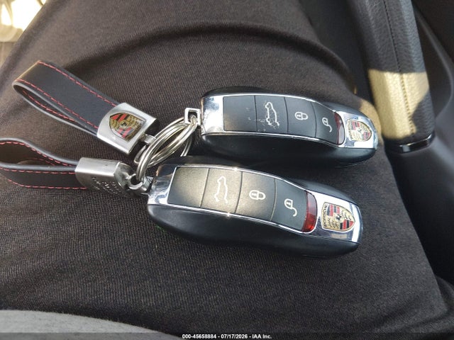 45658884 :رقم المزاد ، WP1AA2A22GKA11690 vin ، 2016 Porsche Cayenne مزاد بيع