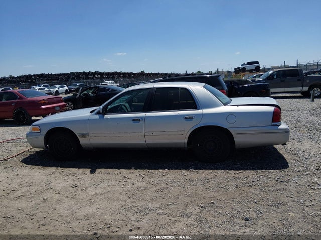 Продаж на аукціоні авто 1999 Ford Crown Victoria Police Interceptor, vin: 2FAFP71W4XX134903, номер лоту: 45658915