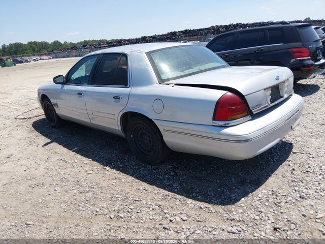 Продаж на аукціоні авто 1999 Ford Crown Victoria Police Interceptor, vin: 2FAFP71W4XX134903, номер лоту: 45658915