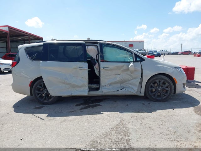 Продаж на аукціоні авто 2019 Chrysler Pacifica Touring L Plus, vin: 2C4RC1EG7KR733536, номер лоту: 45658963
