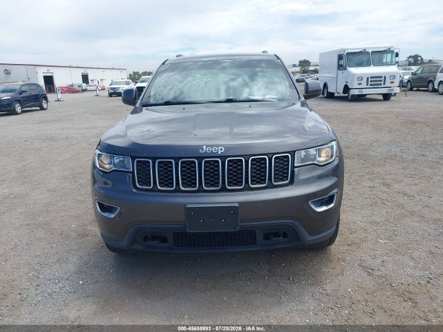 1C4RJFAG7JC381431 Jeep Grand Cherokee Laredo E 4x4