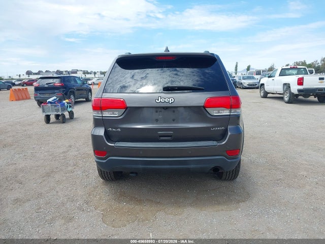 1C4RJFAG7JC381431 Jeep Grand Cherokee Laredo E 4x4