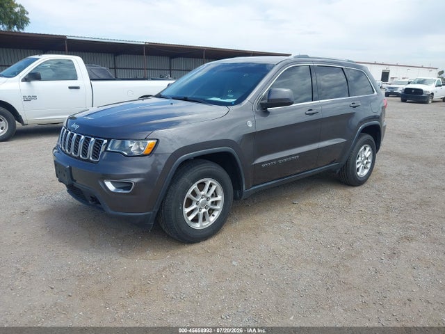1C4RJFAG7JC381431 Jeep Grand Cherokee Laredo E 4x4
