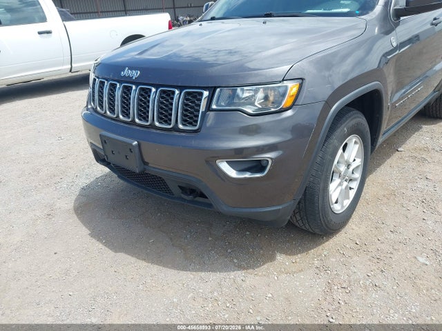 1C4RJFAG7JC381431 Jeep Grand Cherokee Laredo E 4x4